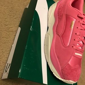 Brand new Puma sneakers